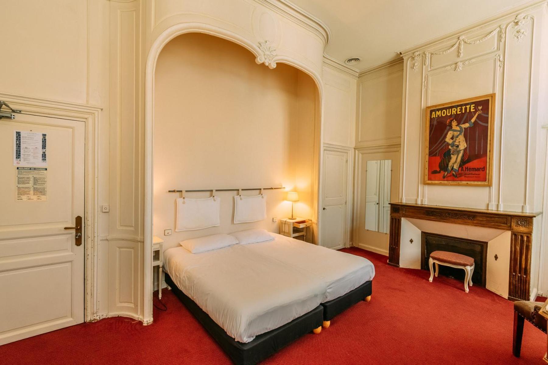 Les Trois Lys Hotel Condom Eksteriør billede
